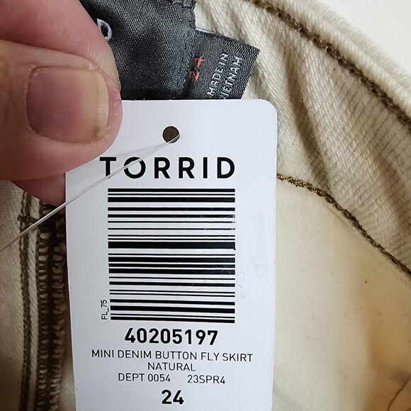 Torrid Mini Denim Button Fly Skirt, Natural, NWT Size 24 - Picture 6 of 7